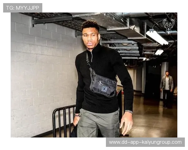 字母哥深夜训练视频公开，力量训练细节曝光