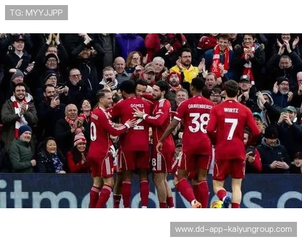 曼联备战英超，争四之路充满挑战